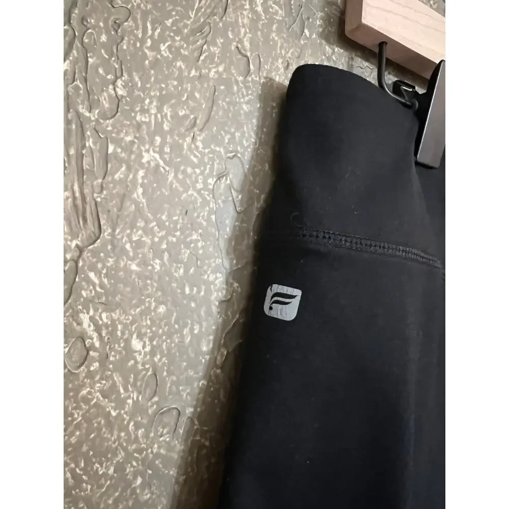 Fabletics Marina Capri Cropped Leggings Pants Size XL Color - Black - Picture 7 of 9